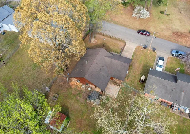 Photo 4 of Single family home for sale at 607 N Bock St, Broken Bow, OK 74728 | MLS# 1251099 | Listing updated on 2026-09-26