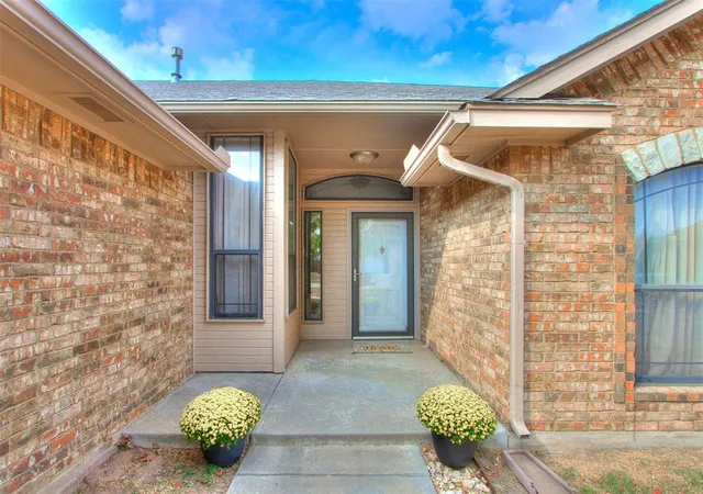 Photo 2 of Single family home for sale at 4753 SE 43rd Street, Oklahoma City, OK 73115 | MLS# 1251104 | Listing updated on 2026-09-29