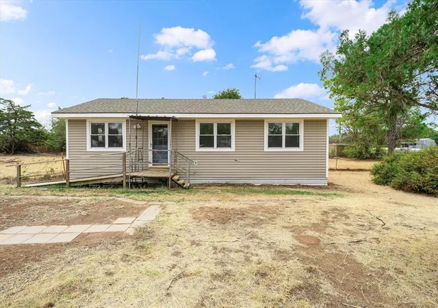 Photo 2 of Single family home for sale at 23061 County Rd 1377, Anadarko, OK 73005 | MLS# 1251106 | Listing updated on 2026-09-29