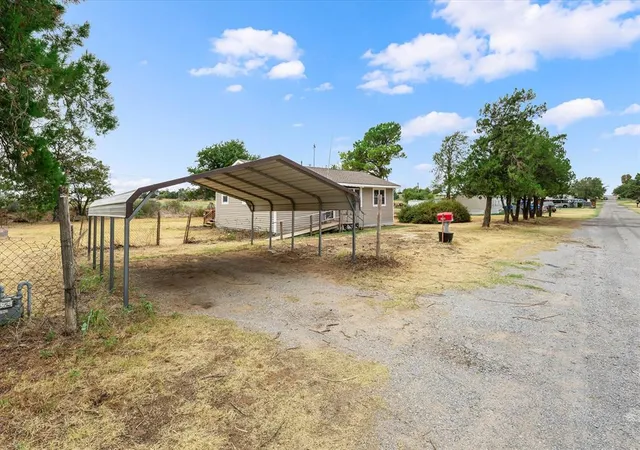 Photo 3 of Single family home for sale at 23061 County Rd 1377, Anadarko, OK 73005 | MLS# 1251106 | Listing updated on 2026-09-29