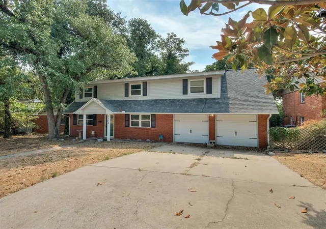 Single family home for sale at 7704 NW 5th Street, Oklahoma City, OK 73127 | MLS# 1251113