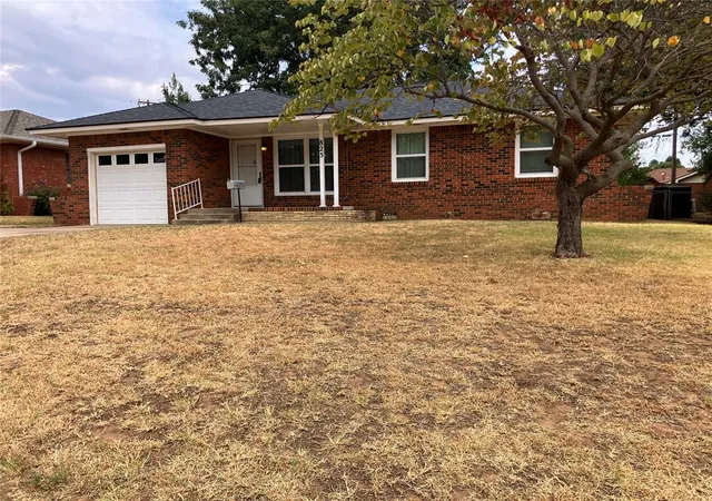 Photo 2 of Single family home for sale at 825 E Bouse Dr, Oklahoma City, OK 73110 | MLS# 1251131 | Listing updated on 2026-10-01