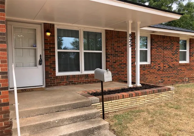 Photo 4 of Single family home for sale at 825 E Bouse Dr, Oklahoma City, OK 73110 | MLS# 1251131 | Listing updated on 2026-10-01