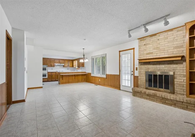 Photo 3 of Single family home for sale at 3620 N Ridgewood Dr, Midwest City, OK 73110 | MLS# 1251135 | Listing updated on 2026-10-07