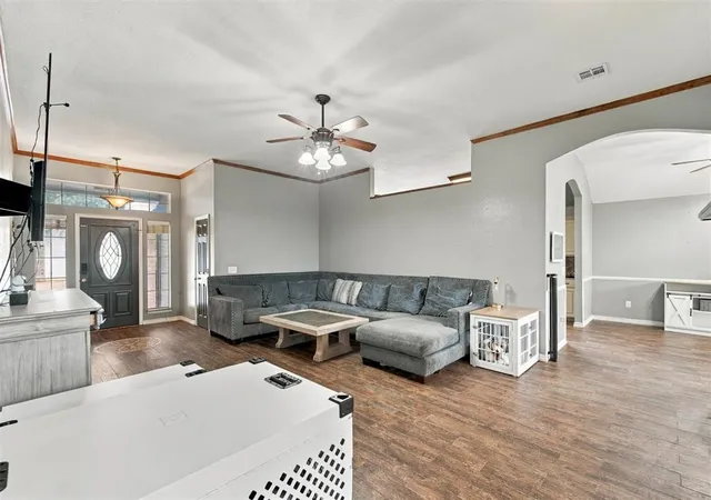 Photo 3 of Single family home for sale at 309 Winston Dr, Norman, OK 73072 | MLS# 1251140 | Listing updated on 2026-10-07