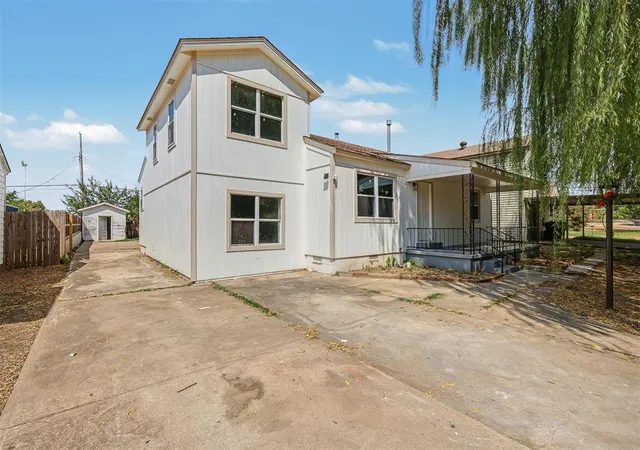 Photo 1 of Single family home for sale at 103 Oak St, Oklahoma City, OK 73110 | MLS# 1251151 | Listing updated on 2026-09-28