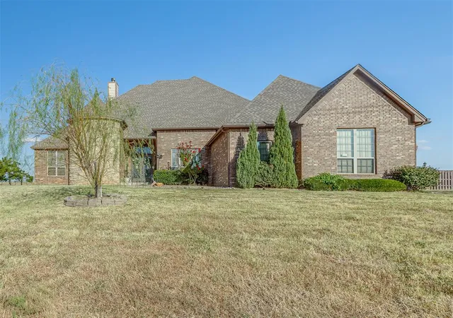 Photo 1 of Single family home for sale at 13630 S Kelly Ave, Edmond, OK 73025 | MLS# 1251152 | Listing updated on 2026-10-03