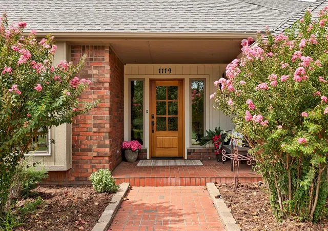 Photo 3 of Sale Pending at 1119 Mockingbird Rd, Guthrie, OK 73044 | MLS# 1251157 | Listing updated on 2026-10-03