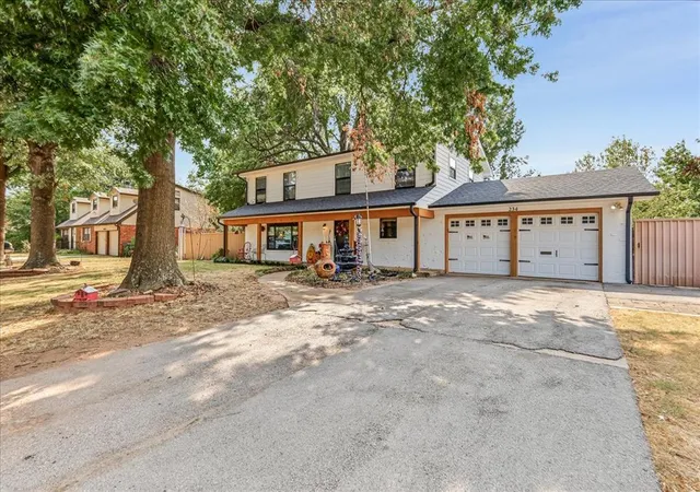 Photo 3 of Single family home for sale at 234 Westside Dr, Norman, OK 73069 | MLS# 1251159 | Listing updated on 2026-09-29