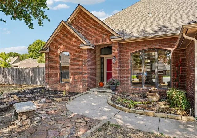 Photo 3 of Single family home for sale at 11500 S Ross Ave, Oklahoma City, OK 73170 | MLS# 1251167 | Listing updated on 2026-10-01