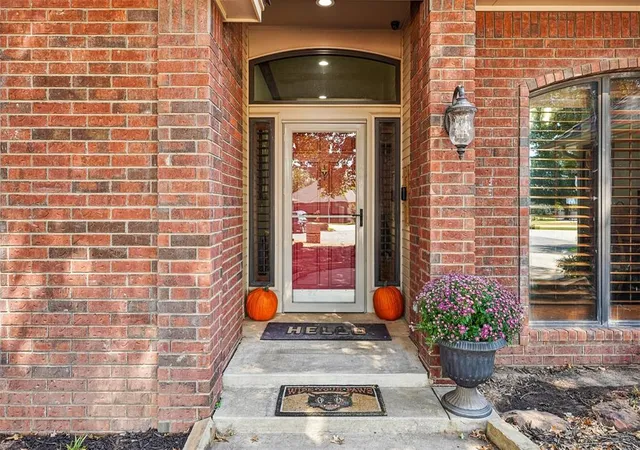 Photo 3 of Single family home for sale at 11500 S Ross Ave, Oklahoma City, OK 73170 | MLS# 1251167 | Listing updated on 2026-10-01