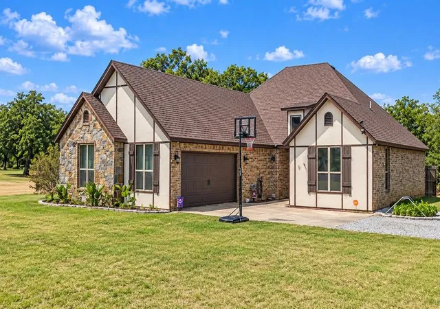 Photo 3 of Single family home for sale at 130 Quail Dr, Healdton, OK 73438 | MLS# 1251169 | Listing updated on 2026-10-20