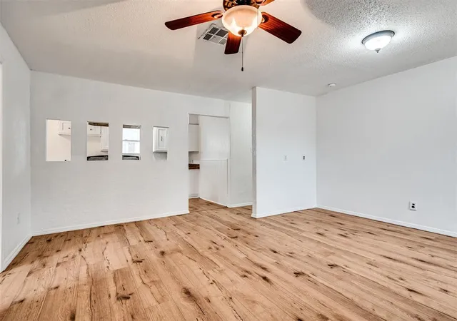 Photo 4 of Single family home for sale at 407 N Jefferson Ave, Blanchard, OK 73010 | MLS# 1251175 | Listing updated on 2026-09-30