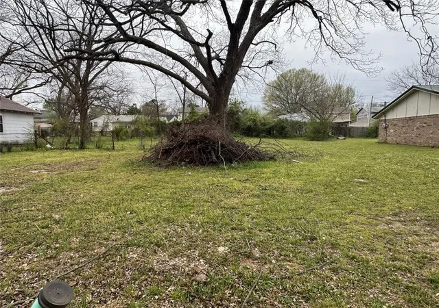 Land for sale at 1215 N Gessel St, Seminole, OK 74868 | MLS# 1251186