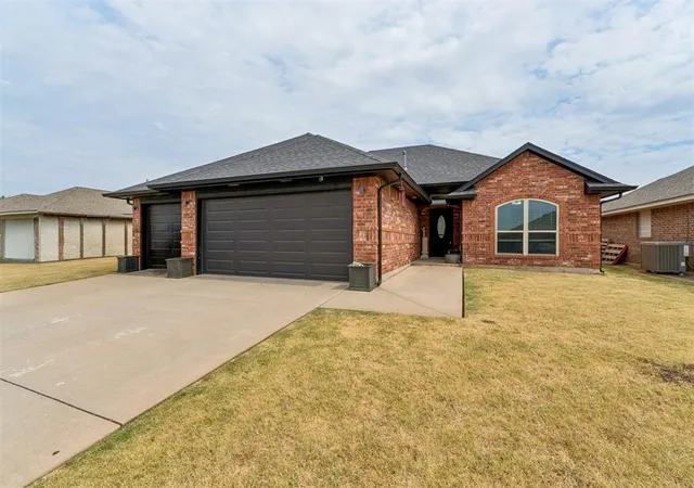 Photo 1 of Single family home for sale at 616 Madeline Ln, Moore, OK 73160 | MLS# 1251192 | Listing updated on 2026-10-02
