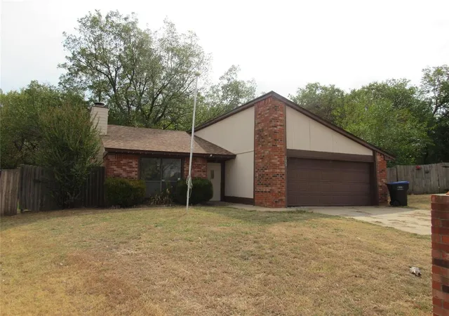 Photo 1 of Single family home for sale at 105 Stonewood Dr, Noble, OK 73068 | MLS# 1251204 | Listing updated on 2026-09-29