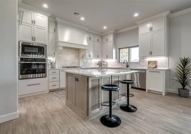Photo 3 of Single family home for sale at 2237 W Cole Dr, Mustang, OK 73064 | MLS# 1251206 | Listing updated on 2026-09-29