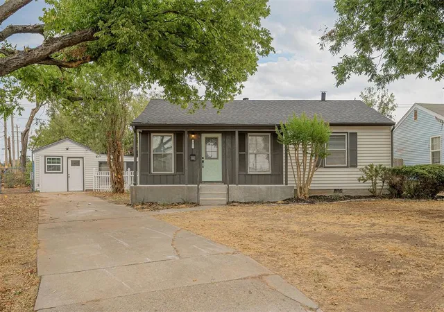 Photo 1 of Single family home for sale at 231 Russell Dr, Oklahoma City, OK 73110 | MLS# 1251210 | Listing updated on 2026-10-01