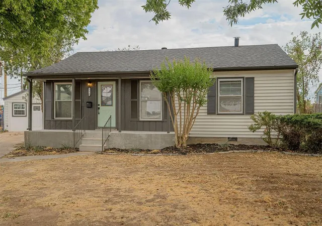 Photo 2 of Single family home for sale at 231 Russell Dr, Oklahoma City, OK 73110 | MLS# 1251210 | Listing updated on 2026-10-01