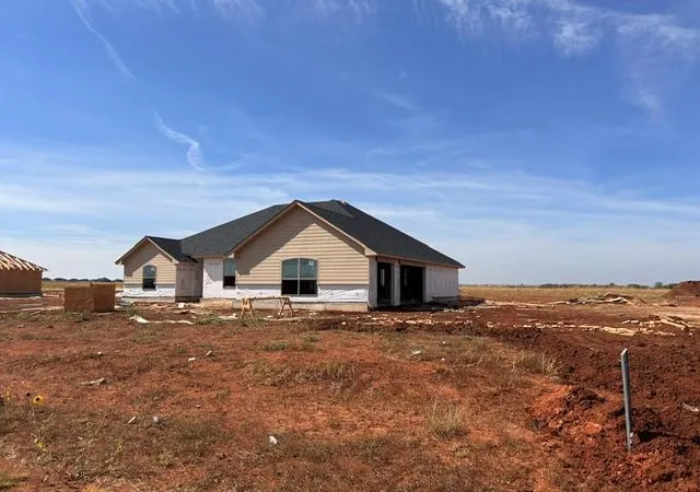 Photo 3 of Single family home for sale at 24956 Derby Way, Cashion, OK 73762 | MLS# 1251213 | Listing updated on 2026-10-05