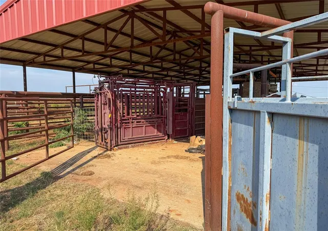 Photo 4 of Sale Pending at E 800 Road, Tryon, OK 74875 | MLS# 1251218 | Listing updated on 2026-10-09