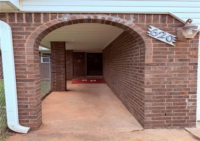 Photo 3 of Single family home for sale at 620 W Adams St, Purcell, OK 73080 | MLS# 1251243 | Listing updated on 2026-09-29
