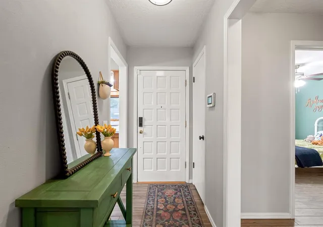 Photo 3 of Sale Pending at 3115 Bent Oaks Cir, Norman, OK 73072 | MLS# 1251252 | Listing updated on 2026-10-08