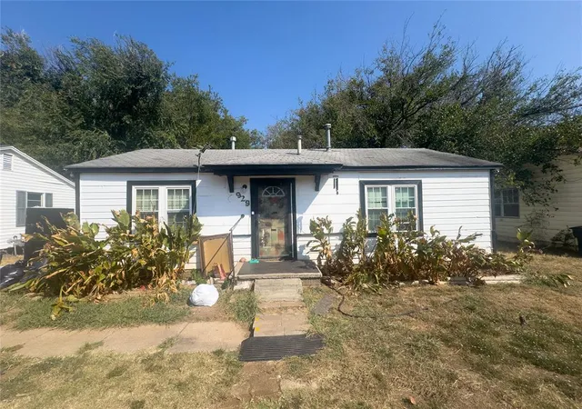 Photo 1 of Sale Pending at 929 N Patchin Ave, Shawnee, OK 74801 | MLS# 1251256 | Listing updated on 2026-09-30