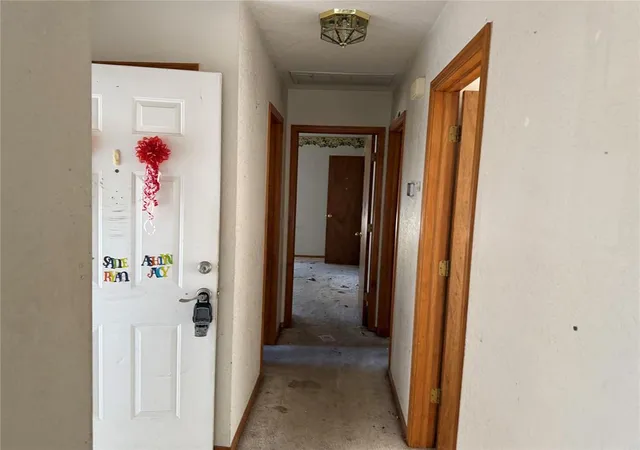 Photo 3 of Single family home for sale at 1032 Cambridge Ct, Moore, OK 73160 | MLS# 1251289 | Listing updated on 2026-09-29