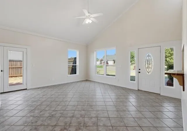 Photo 3 of Single family home for sale at 2302 Oakridge Dr, Purcell, OK 73080 | MLS# 1251292 | Listing updated on 2026-09-29