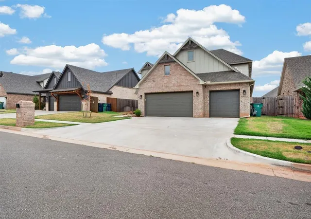Photo 3 of Single family home for sale at 3112 Pinnacle Peak Dr, Yukon, OK 73099 | MLS# 1251298 | Listing updated on 2026-10-06