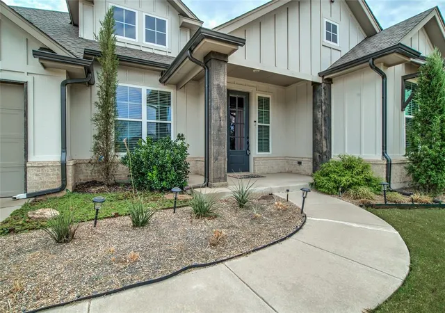Photo 3 of Sale Pending at 18000 Calder Rd, Edmond, OK 73012 | MLS# 1251306 | Listing updated on 2026-10-07