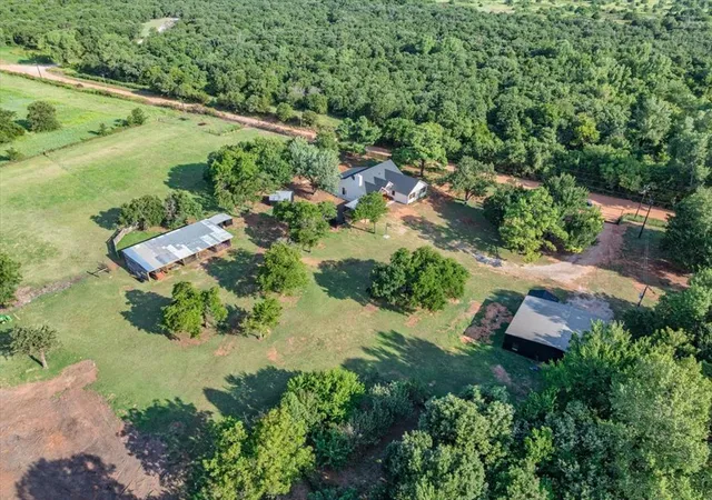 Photo 2 of Single family home for sale at 5875 W Forrest Hills Rd, Guthrie, OK 73044 | MLS# 1251314 | Listing updated on 2026-10-01