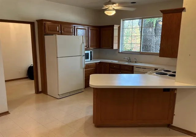 Photo 3 of Single family home for sale at 53 W Shore Dr, Arcadia, OK 73007 | MLS# 1251317 | Listing updated on 2026-09-30