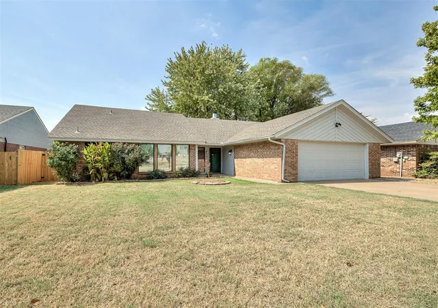Photo 2 of Single family home for sale at 1509 Sand Springs Trl, Edmond, OK 73013 | MLS# 1251322 | Listing updated on 2026-09-29