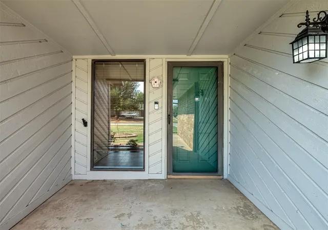 Photo 3 of Single family home for sale at 1509 Sand Springs Trl, Edmond, OK 73013 | MLS# 1251322 | Listing updated on 2026-09-29