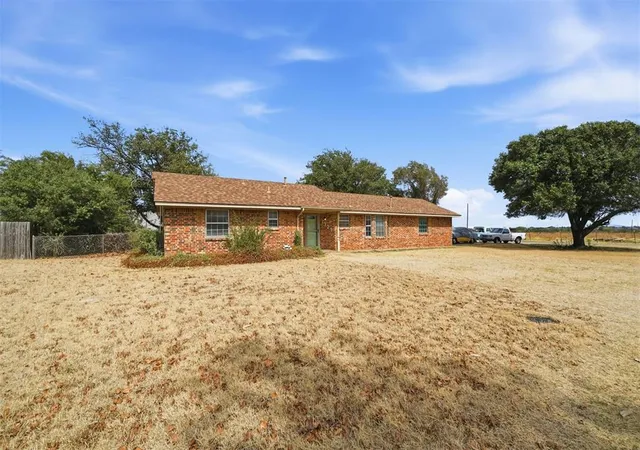 Photo 2 of Single family home for sale at 1329 Andy St, Altus, OK 73521 | MLS# 1251346 | Listing updated on 2026-10-16