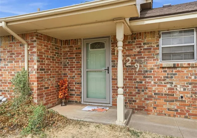 Photo 3 of Single family home for sale at 1329 Andy St, Altus, OK 73521 | MLS# 1251346 | Listing updated on 2026-10-16