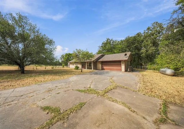 Photo 2 of Single family home for sale at 103755 S 3470 Road, Meeker, OK 74855 | MLS# 1251348 | Listing updated on 2026-10-07