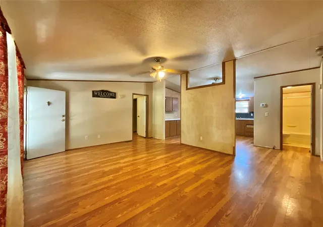 Photo 4 of Single family home for sale at 20165 W Oak, Harrah, OK 73045 | MLS# 1251354 | Listing updated on 2026-10-17