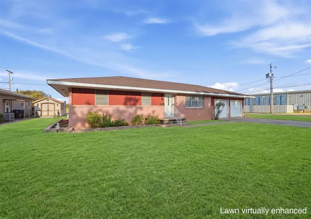 Photo 3 of Single family home for sale at 1401 A St, Snyder, OK 73566 | MLS# 1251355 | Listing updated on 2026-09-29