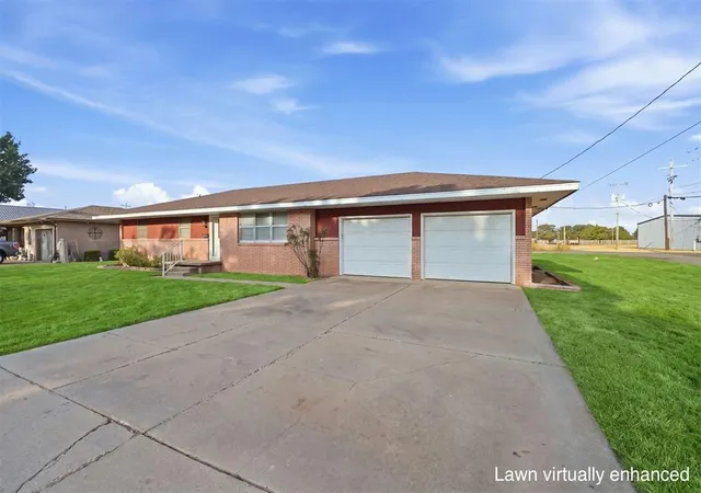 Photo 4 of Single family home for sale at 1401 A St, Snyder, OK 73566 | MLS# 1251355 | Listing updated on 2026-09-29