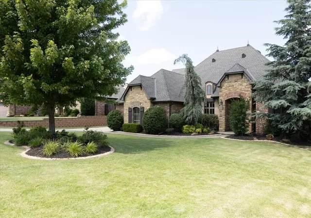 Single family home for sale at 5000 Tower Brg Ct, Edmond, OK 73034 | MLS# 1251366