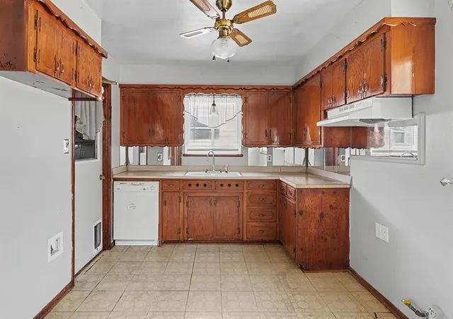 Photo 4 of Sale Pending at 1616 Melody Dr, Oklahoma City, OK 73130 | MLS# 1251373 | Listing updated on 2026-10-08