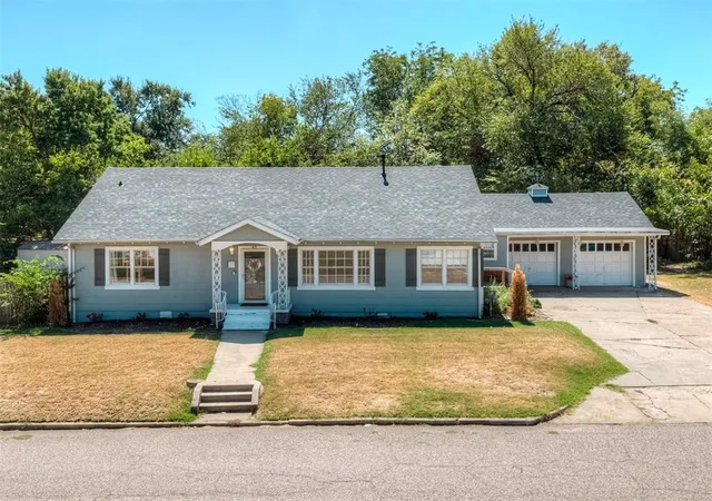 Photo 1 of Single family home for sale at 45 E Drummond St, Shawnee, OK 74801 | MLS# 1251402 | Listing updated on 2026-10-07