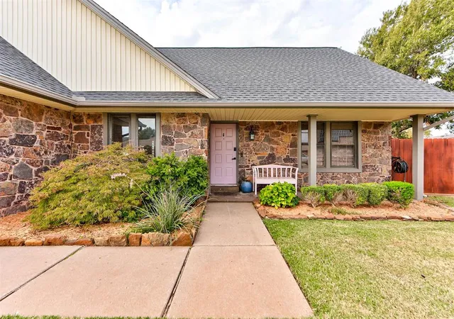 Photo 2 of Sale Pending at 3136 S David Dr, Oklahoma City, OK 73159 | MLS# 1251416 | Listing updated on 2026-10-06
