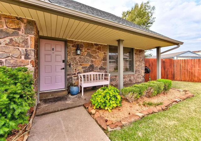 Photo 3 of Sale Pending at 3136 S David Dr, Oklahoma City, OK 73159 | MLS# 1251416 | Listing updated on 2026-10-06