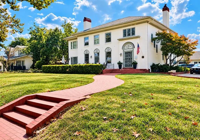 Photo 1 of Sale Pending at 1730 N Broadway Ave, Shawnee, OK 74804 | MLS# 1251417 | Listing updated on 2026-10-02
