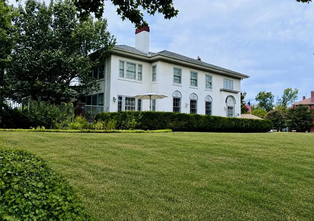 Photo 2 of Sale Pending at 1730 N Broadway Ave, Shawnee, OK 74804 | MLS# 1251417 | Listing updated on 2026-10-02