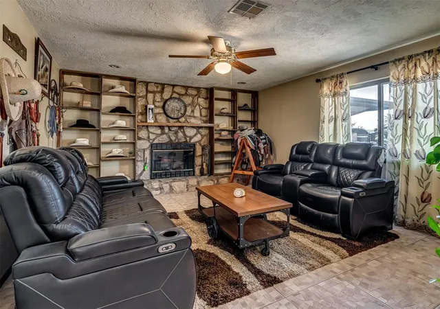 Photo 3 of Single family home for sale at 15818 Nelson Rd, Norman, OK 73026 | MLS# 1251427 | Listing updated on 2026-10-02
